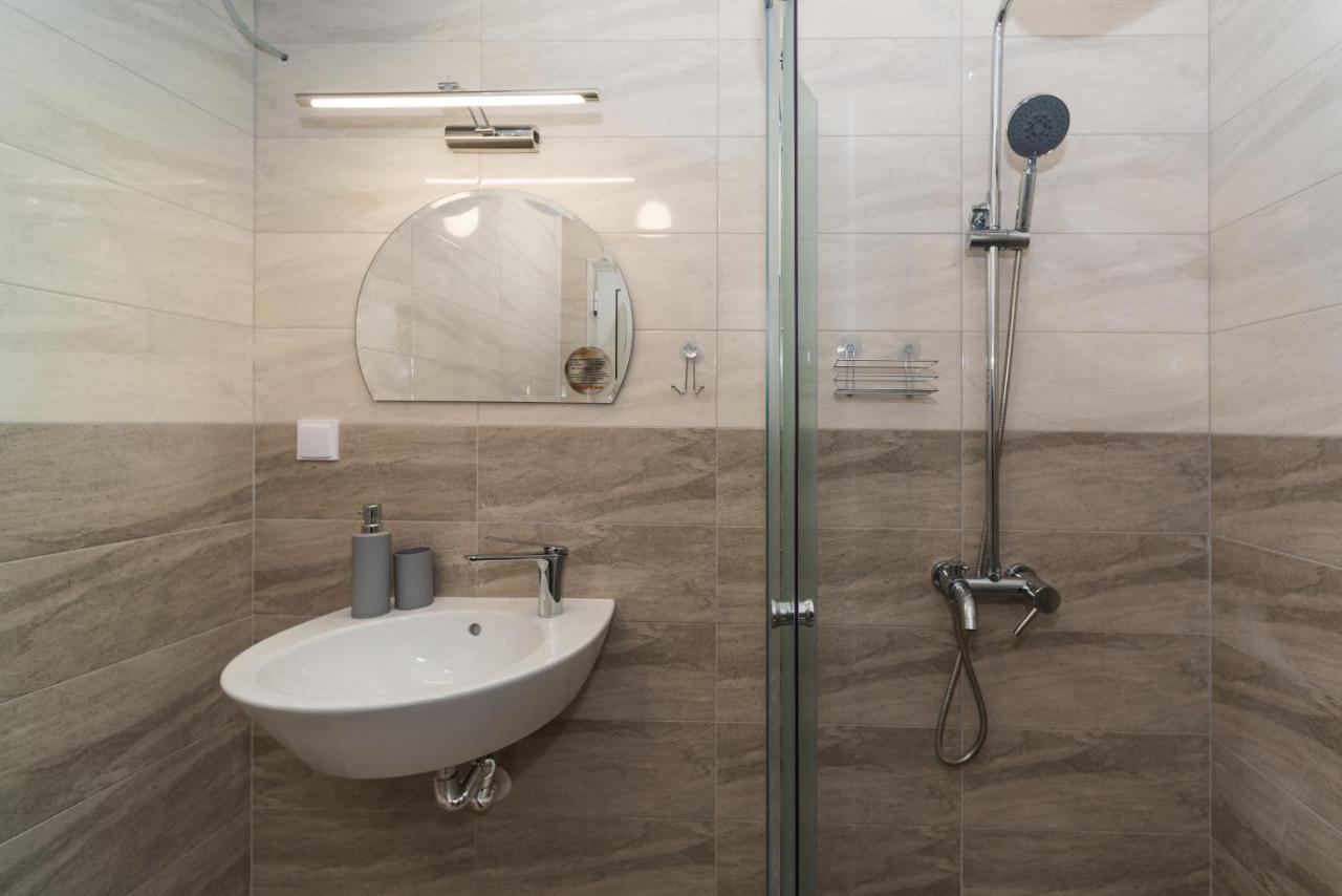 Alma Apartment - Stylish 1Bd Flat With Balcony By Flat Mаnager Plovdiv Kültér fotó